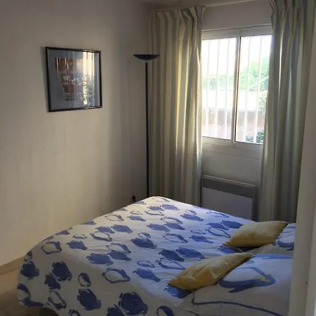 Beachfront With Terrace And Parking Palavas-les-Flots